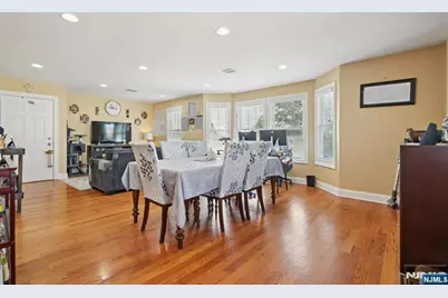 38 Centre Street, Nutley, NJ 07110 - Photo 29