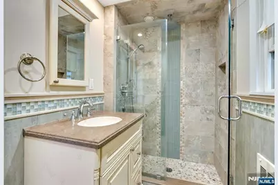 65 Merrison Street, Teaneck Township, NJ 07666 - Photo 25