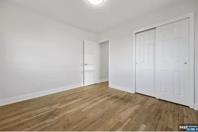 2329 Hudson Terrace E9 #E9, Fort Lee, NJ 07024 - Photo 15