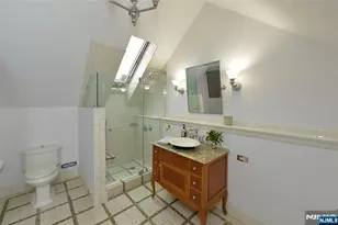 429 Sterling Pl, Ridgewood, NJ 07450 - Photo 17