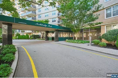 2200 Central Road 3U #3U, Fort Lee, NJ 07024 - Photo 3