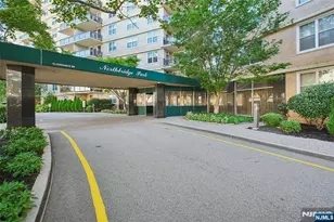 2200 Central Road 3U, Fort Lee, NJ 07024 - Photo 3