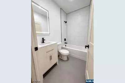 10 Bruen Avenue, Irvington, NJ 07111 - Photo 17