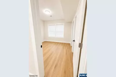 10 Bruen Avenue, Irvington, NJ 07111 - Photo 25