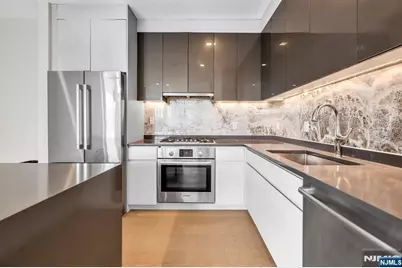 7101 River Road 202B #202B, North Bergen, NJ 07047 - Photo 1