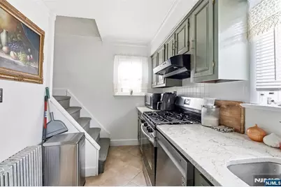 7-13 Henderson Boulevard, Fair Lawn, NJ 07410 - Photo 11