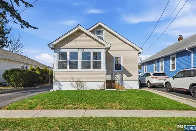 7-13 Henderson Boulevard, Fair Lawn, NJ 07410 - Photo 1
