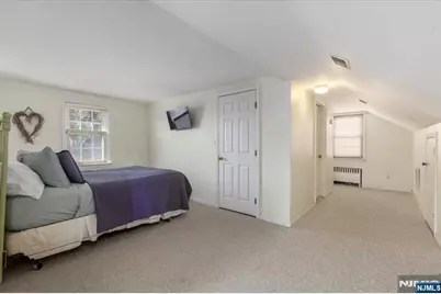 618 3rd Avenue, Lyndhurst Township, NJ 07071 - Photo 23