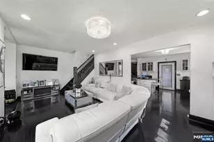 461 Greenmount Ave, Cliffside Park, NJ 07010 - Photo 7