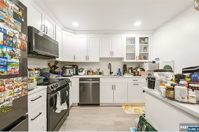 1420 Westgate Drive 8109 #8109, Fort Lee, NJ 07024 - Photo 7