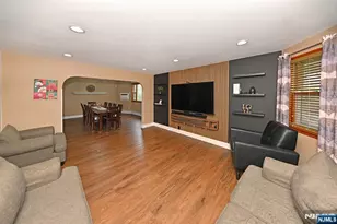 41 DeMott Ave, Clifton, NJ 07011 - Photo 9