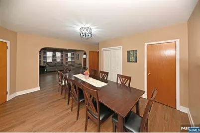 41 Demott Avenue, Clifton, NJ 07011 - Photo 11