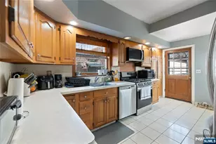 255 Elm Ave, Bogota, NJ 07603 - Photo 9