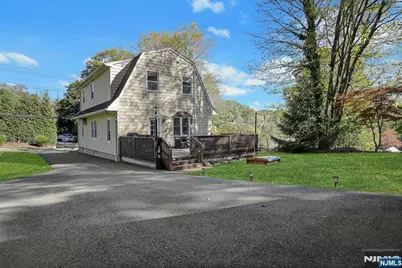 172 Yawpo Avenue, Oakland, NJ 07436 - Photo 39