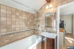 40 Kingsland Rd, West Milford, NJ 07421 - Photo 11