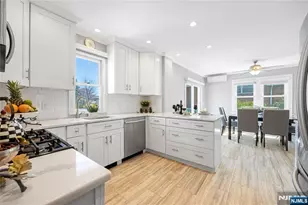 1130 Abbott Blvd, Fort Lee, NJ 07024 - Photo 11