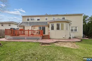 619 Cadmus Ct, Teaneck Township, NJ 07666 - Photo 7