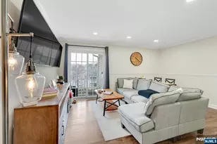 994 Boxwood Ct, Mahwah, NJ 07430 - Photo 3