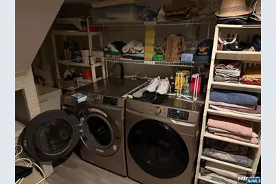 21A Millar Court, Paramus, NJ 07652 - Photo 17