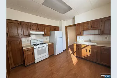 34 Feronia Way, Rutherford, NJ 07070 - Photo 11