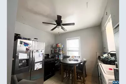 193 Wallington Avenue 2 #2, Wallington, NJ 07057 - Photo 9