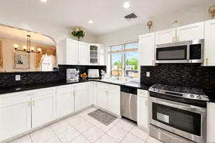 569 Monroe Pl, Ridgefield, NJ 07657 - Photo 1