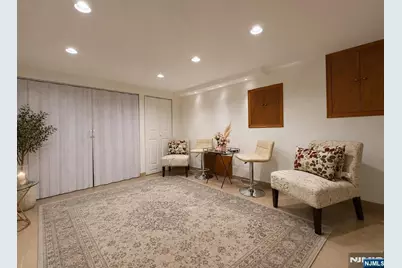 569 Monroe Place, Ridgefield, NJ 07657 - Photo 13