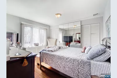 569 Monroe Place, Ridgefield, NJ 07657 - Photo 15