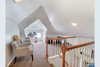 569 Monroe Place, Ridgefield, NJ 07657 - Photo 15