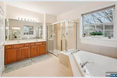 1209 Holly Lane 141 #141, Cedar Grove, NJ 07009 - Photo 17