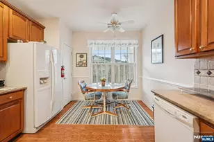 1209 Holly Ln 141, Cedar Grove, NJ 07009 - Photo 9