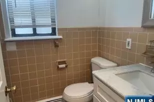 242 Commercial Ave 1st Floor, Palisades Park, NJ 07650 - Photo 15