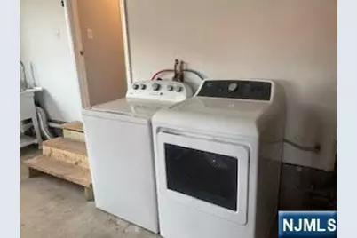 242 Commercial Avenue 1st Floor #1st floor, Palisades Park, NJ 07650 - Photo 9