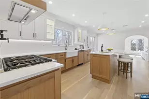 708 Windswept Ln, Franklin Lakes, NJ 07417 - Photo 17