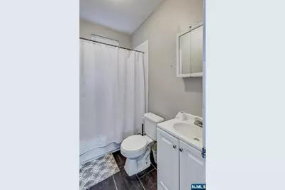 70 S 9th Street, Newark, NJ 07107 - Photo 27