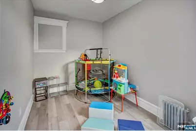 70 S 9th Street, Newark, NJ 07107 - Photo 25