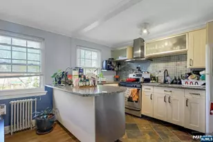 190 Knickerbocker Rd, Englewood, NJ 07631 - Photo 11