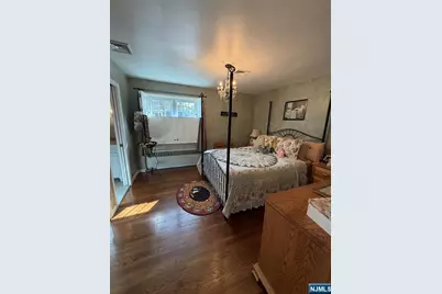 668 Hillsdale Avenue, Hillsdale, NJ 07642 - Photo 7