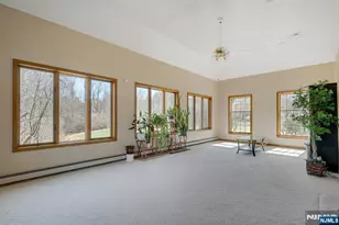 5 Noble Ct, Washington Township, NJ 07853 - Photo 9