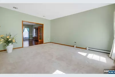 5 Noble Court, Washington Township, NJ 07853 - Photo 5