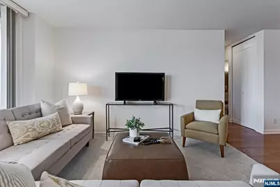 530 Valley Road C003L #C003L, Montclair, NJ 07043 - Photo 5