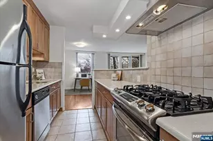 530 Valley Road C003L, Montclair, NJ 07043 - Photo 11