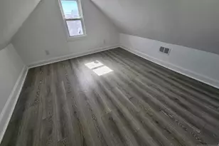 611 New York Ave, Lyndhurst Township, NJ 07071 - Photo 5