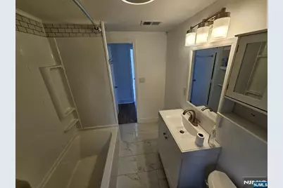 611 New York Avenue, Lyndhurst Township, NJ 07071 - Photo 17