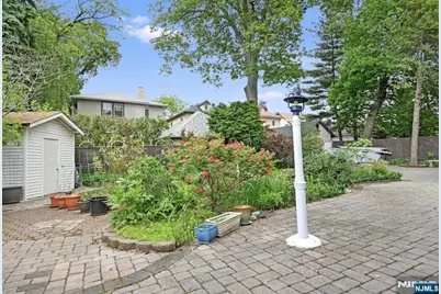 497 Oakdene Avenue, Ridgefield, NJ 07657 - Photo 25