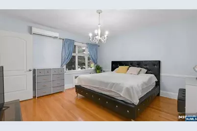 497 Oakdene Avenue, Ridgefield, NJ 07657 - Photo 9