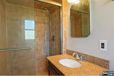 81 Queen Court, Hillsdale, NJ 07642 - Photo 23