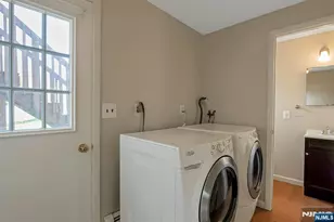 81 Queen Ct, Hillsdale, NJ 07642 - Photo 37