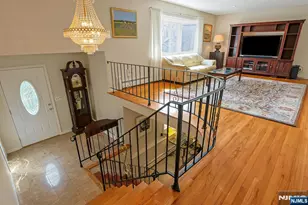 81 Queen Ct, Hillsdale, NJ 07642 - Photo 5