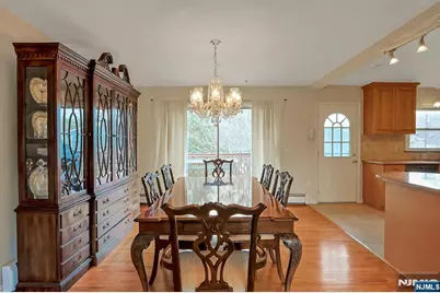 81 Queen Court, Hillsdale, NJ 07642 - Photo 11